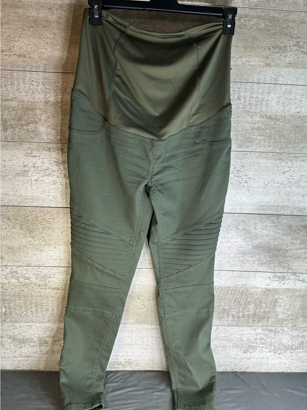 Isabel Maternity by Ingrid & Isabel Olive Green Moto Utility Jeggings - Size 2